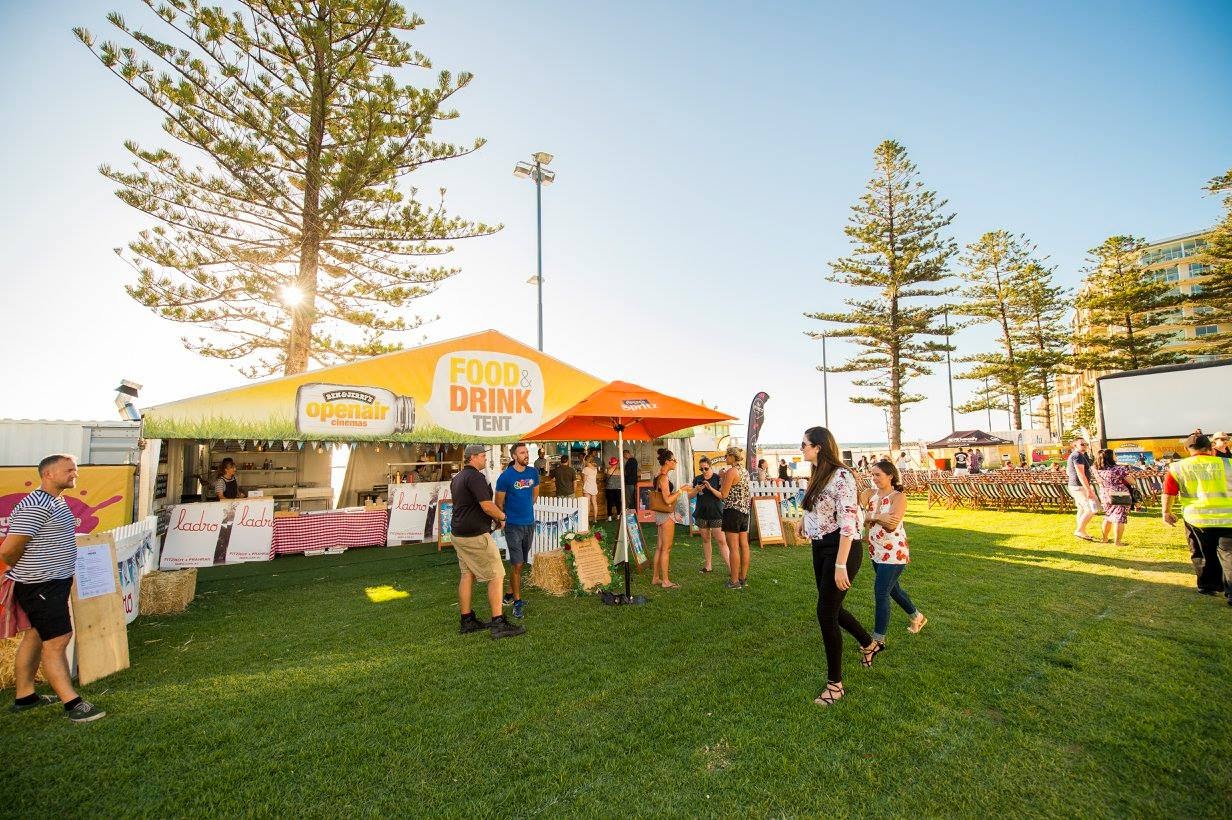 Major-events-at-glenelg-open-air-cinema-with-drinks-pavilion